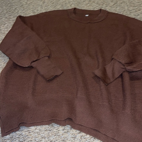 Brown Sweater - Picture 1 of 2